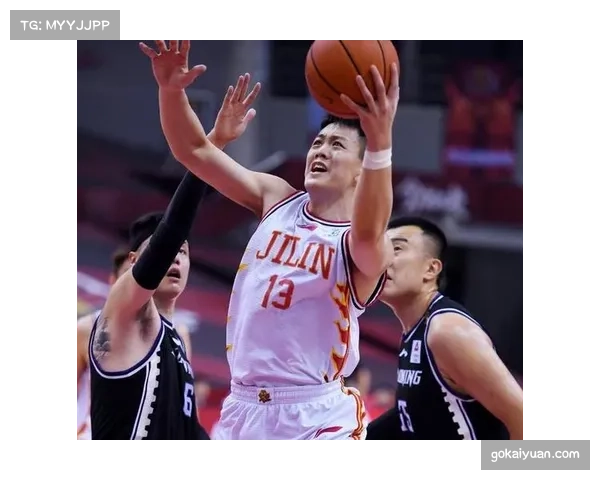 乌戈·洛佩斯推行11人轮换体系 辽宁五连胜期间场均助攻显著提升