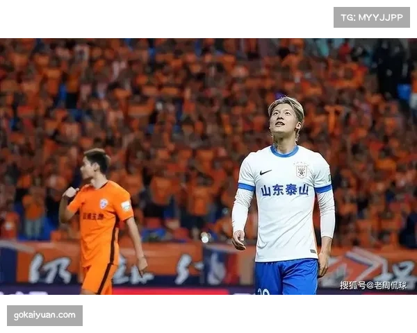 泰山球员心态逐渐失衡 谢文能危险动作染红加剧防守压力